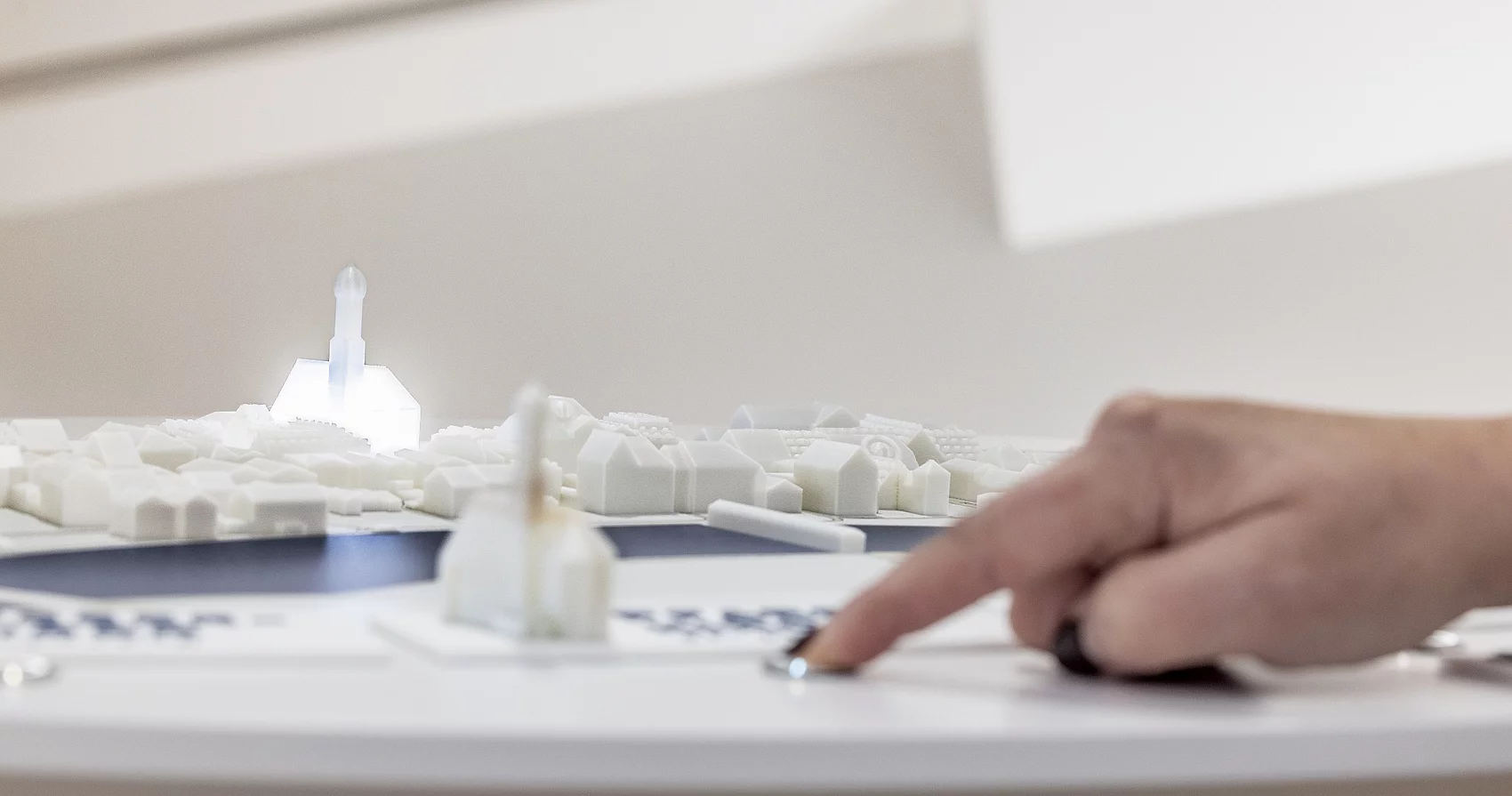 Stadtrelief mit Licht